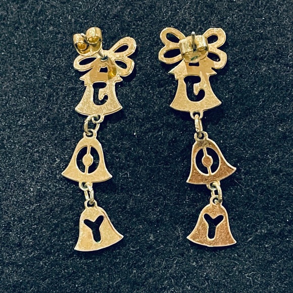 Vintage Avon Gold Tone Holiday “Joy” Bells Earrings - Picture 3 of 3